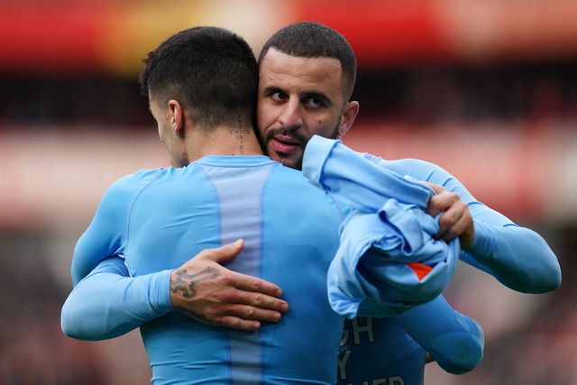 Kyle Walker "constrói" o lateral-direito ideal e não se esquece de Cancelo