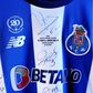 Camisola da Taça assinada pelo plantel do FC Porto à venda por mais de mil euros