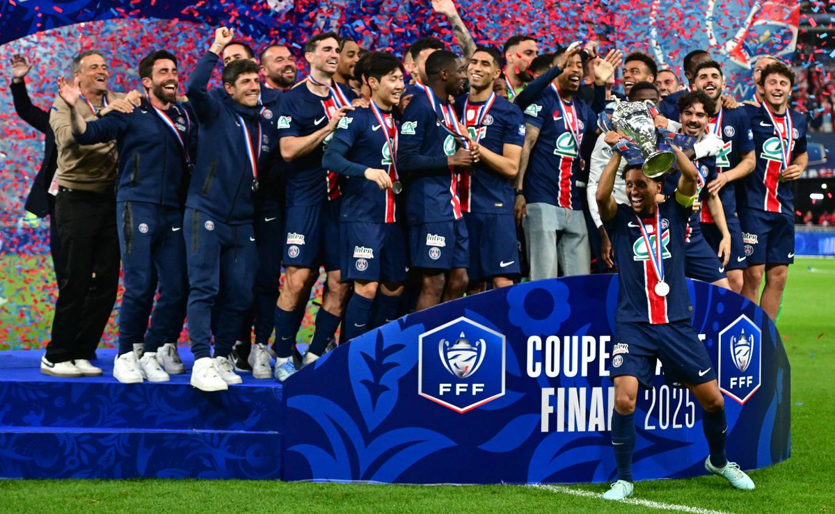 PSG prepara festa de um milhão de euros no Parque dos Príncipes
