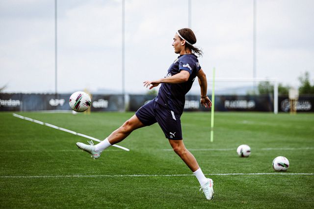 Médio consta da lista de convocados da Geórgia para a fase final do Campeonato da Europa (Foto: Famalicão)