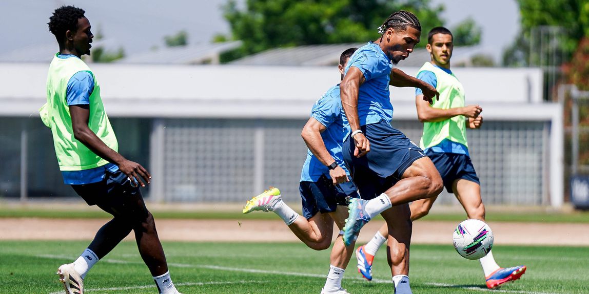 Mais um treino matinal no Olival (FOTO: FC PORTO)