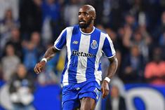 «Não me surpreenderia que o FC Porto fosse à procura de jogadores mais experientes»