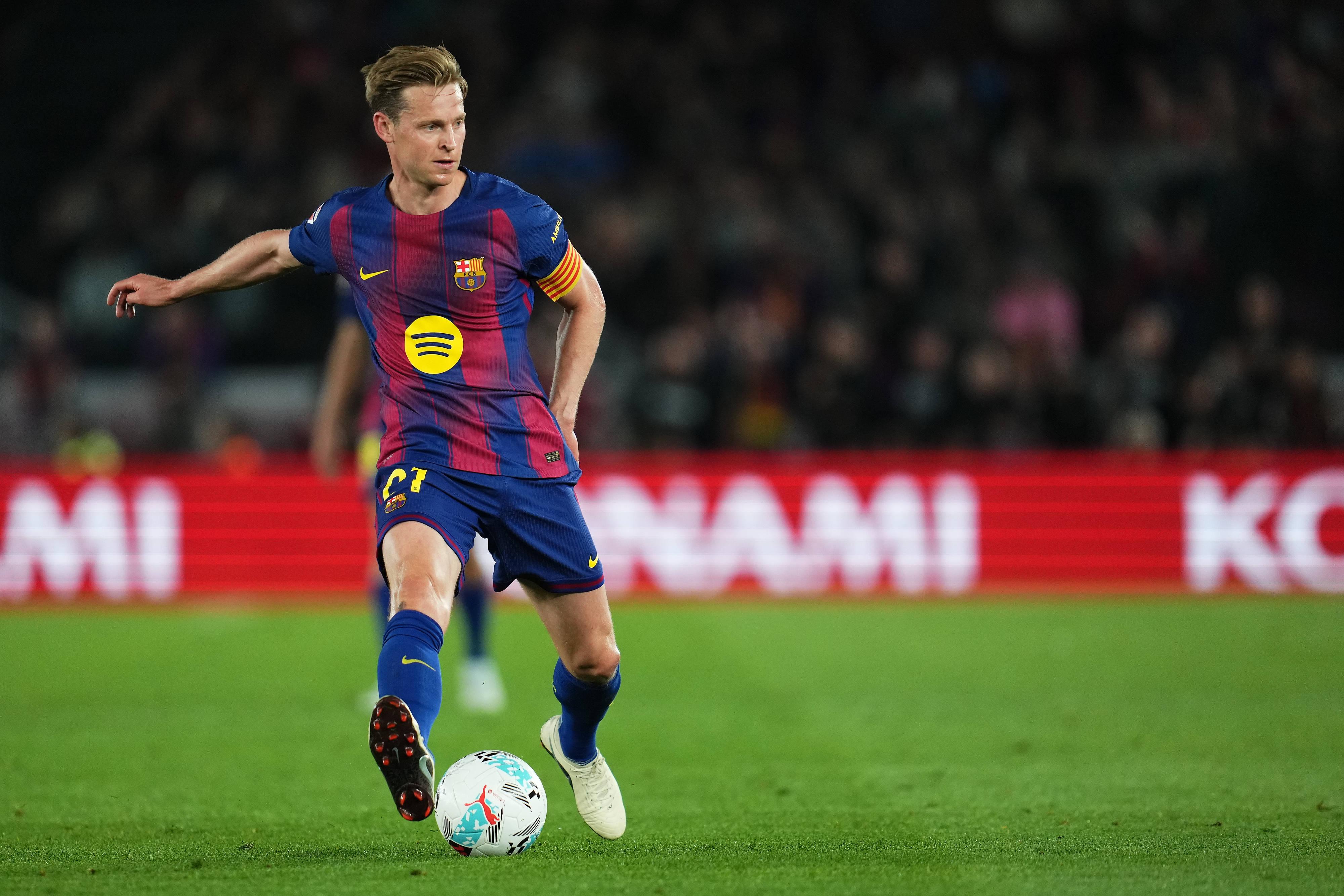 Frenkie de Jong é o pêndulo do meio-campo do Barcelona - Foto: IMAGO