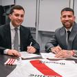 Otamendi rubricou contrato de ano e meio