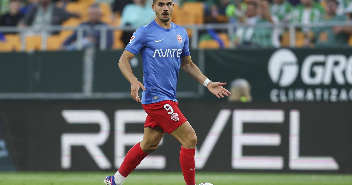 SONDAGEM: regresso de André Silva ao FC Porto faz sentido?