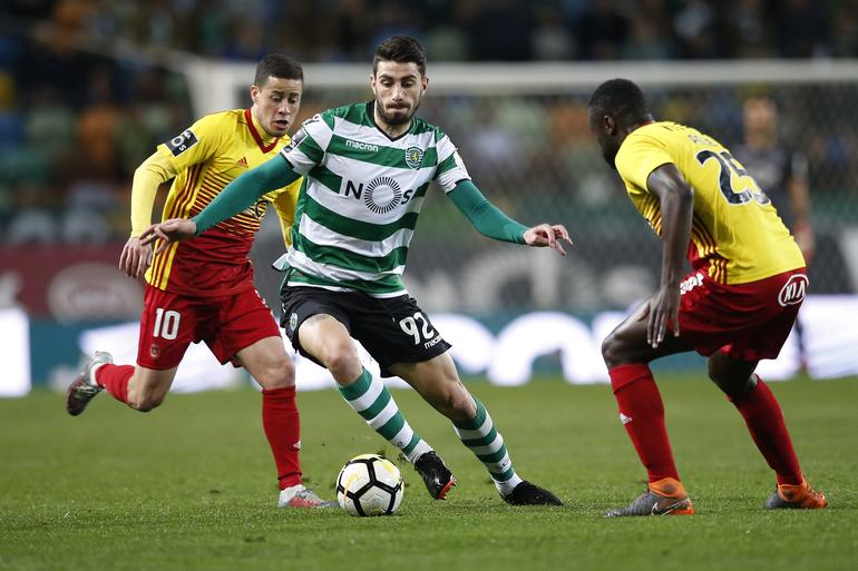 O lateral Cristiano Piccini esteve em Alvalade em 2017/18, subindo ao relvado em 40 partidas e ficando com o registo de golos em branco (Foto A BOLA)