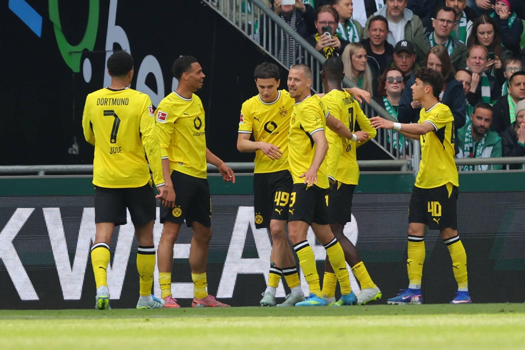 13 - Borussia Dortmund.  €1.888.480.000