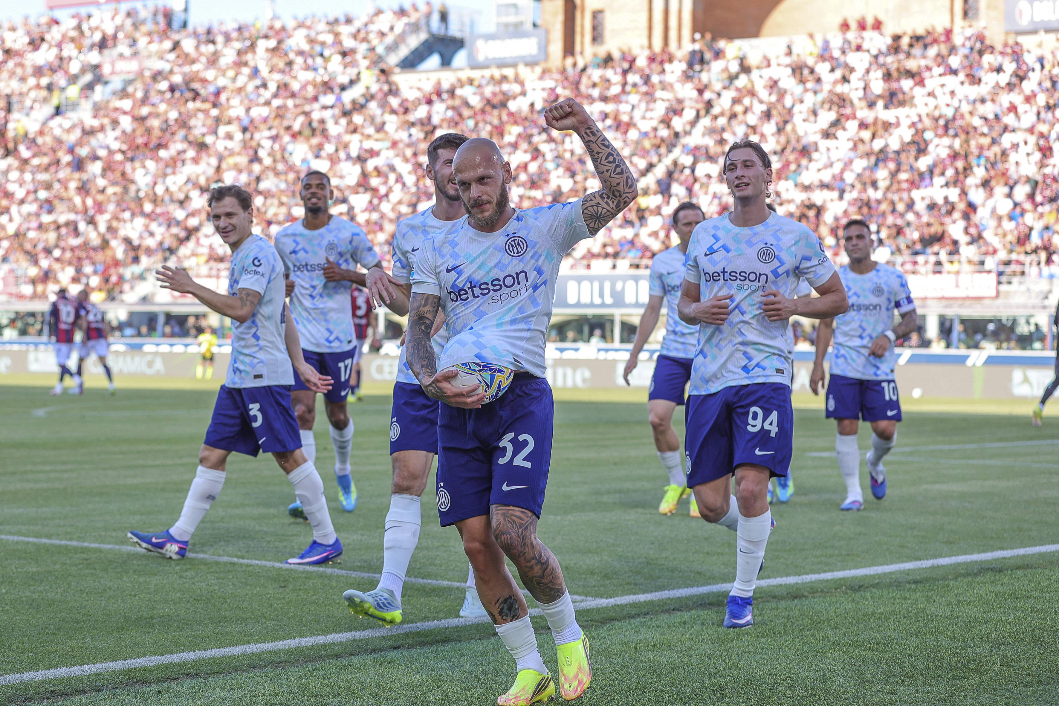 15 - Inter.  €1.545.444.000