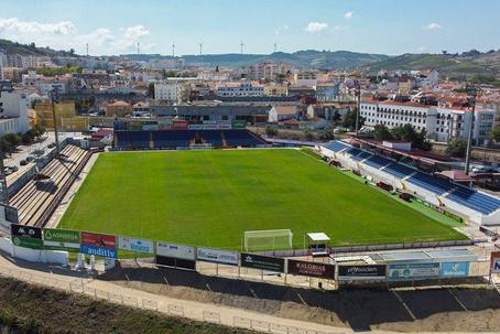 Torreense vai realizar obras de requalificação do Estádio Manuel Marques, em Torres Vedras — Foto: Torreense