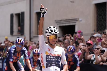 Afonso Eulálio continua em bom plano no Giro 2026. IMAGO