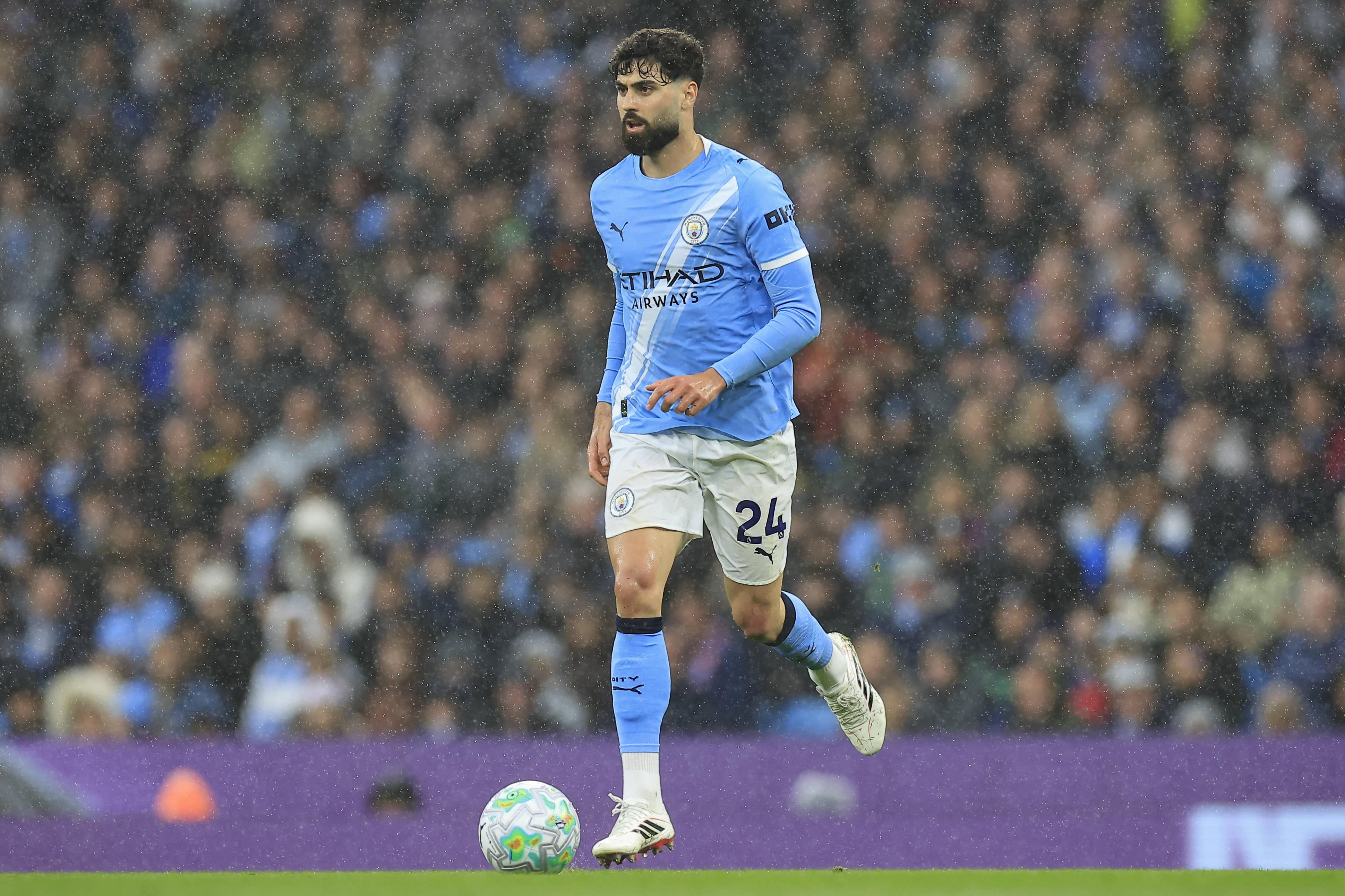 A imprensa espanhola dá conta que o Barcelona está interessado em Josko Gvardiol, defesa-central do Manchester City - Foto: IMAGO