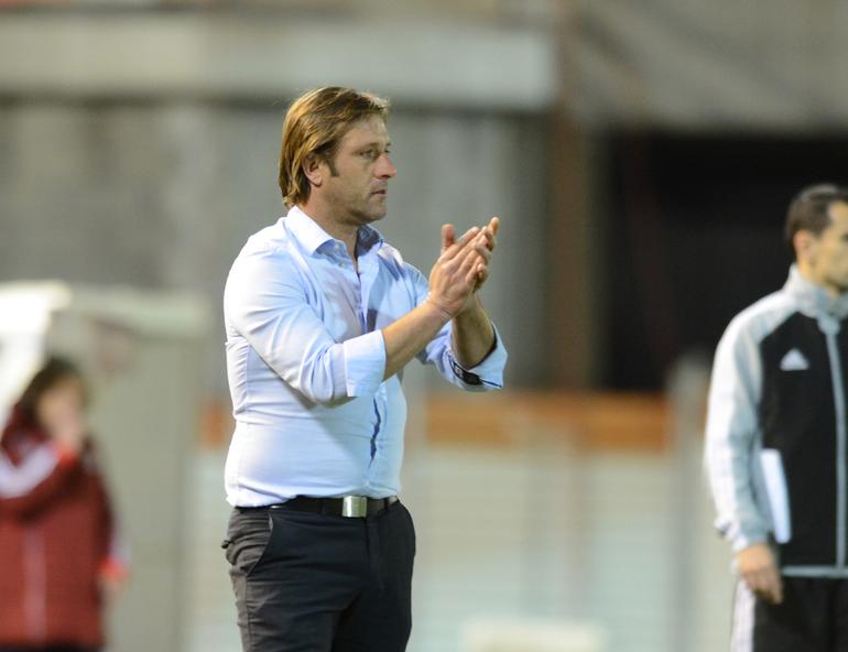 05/04/2012: Consegue o apuramento para a Liga Europa no Marítimo.