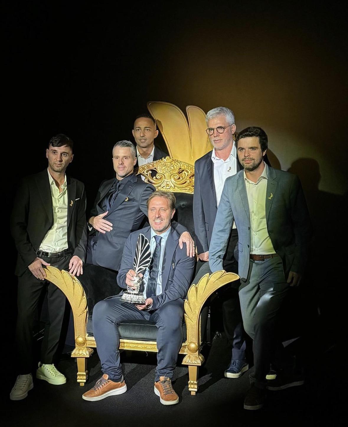 27/05/2024: Vence o prémio de melhor treinador do campeonato do Catar, depois de ter conseguido o primeiro pódio ao serviço do Al Gharafa, posição que o clube não ocupava há 13 anos