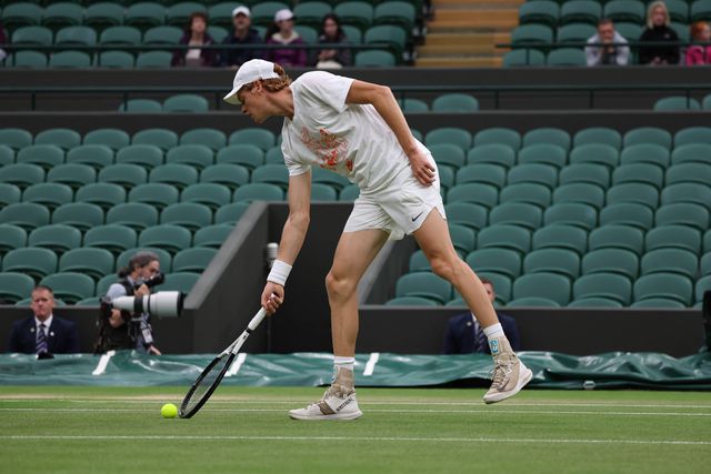 Recurso pede suspensão «de entre um a dois anos» para Sinner