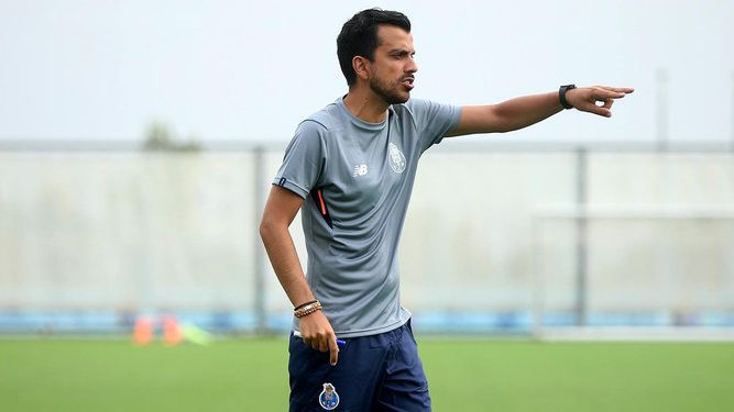 Oficial: João Brandão é o novo treinador do FC Porto B