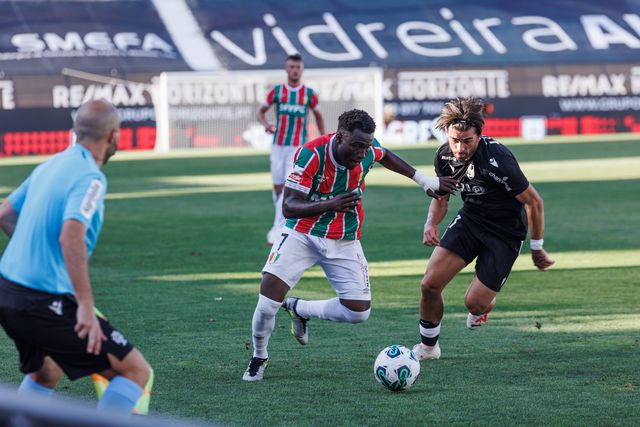 Estrela da Amadora: clube ucraniano quer levar Régis