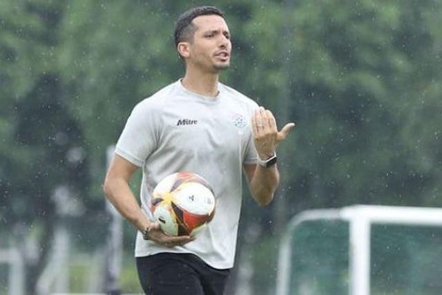 Treinador português prestes a fazer história no Vietname