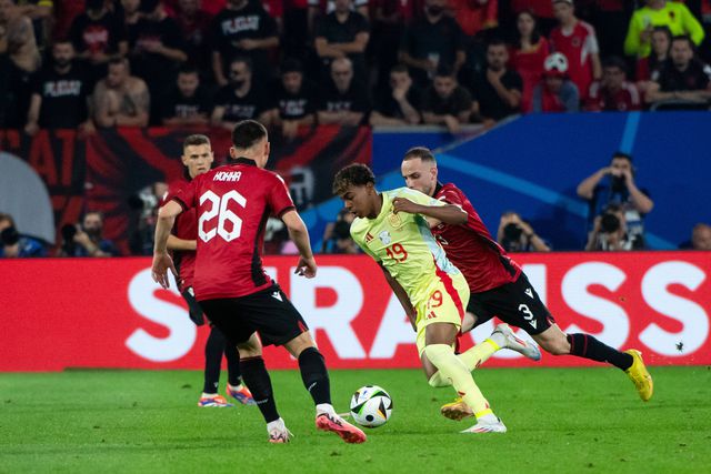 Hoje pode ver em direto na TV...