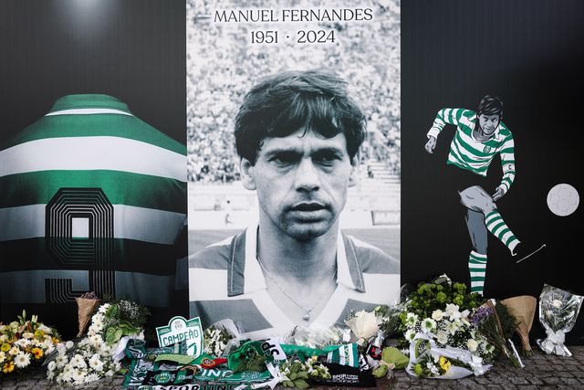 Cortejo fúnebre de Manuel Fernandes sai de Alvalade