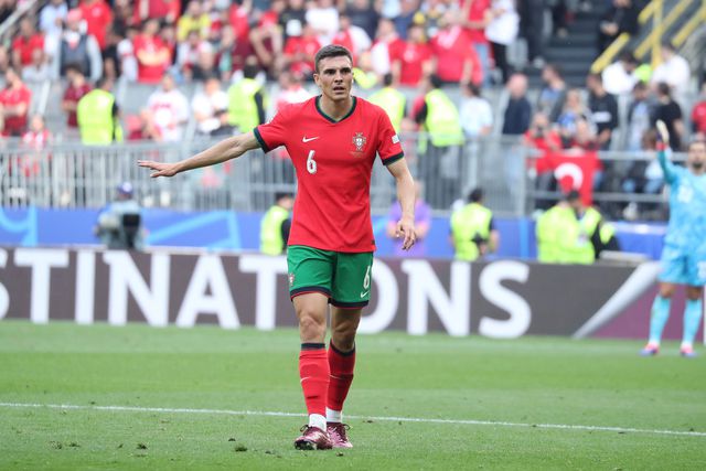 João Palhinha e o futuro: «Fulham e Bayern sabem onde quero estar daqui a um mês»