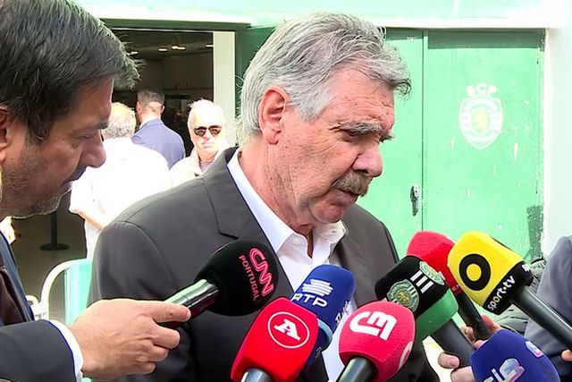 Toni no adeus a Manuel Fernandes em Alvalade