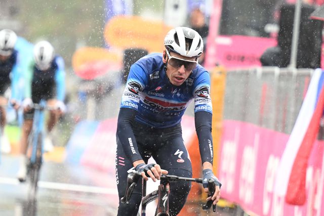 O pior início de Tour: três dentes partidos antes do arranque