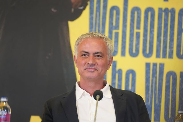 Vídeo: O primeiro golo do Fenerbahçe na era José Mourinho