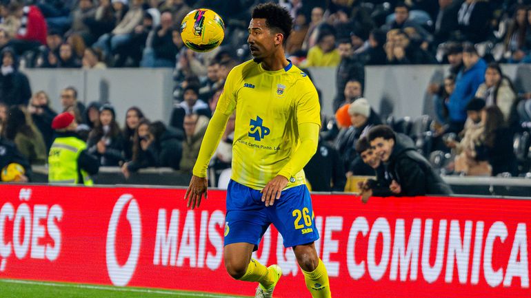 Weverson troca Arouca por Hellas Verona