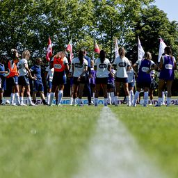 Portugal está a treinar no relvado principal do FC Meyrin