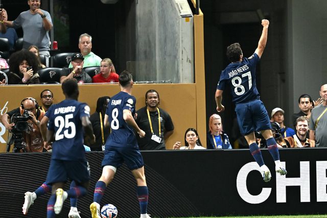João Neves festeja golo pelo PSG frente ao Inter Miami