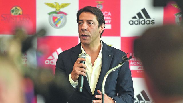 Rui Costa, na apresentação da Benfica Residential Academy, em Tampa, Estados Unidos