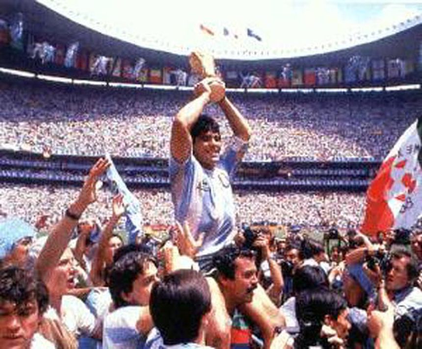 Maradona foi a grande figura da Argentina no Campeonato do Mundo de 1986 (Foto A BOLA)