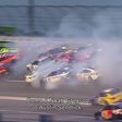 NASCAR: 23 carros envolvidos num dos maiores acidentes que alguma vez verá