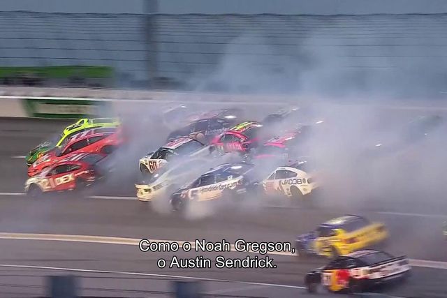 NASCAR: 23 carros envolvidos num dos maiores acidentes que alguma vez verá
