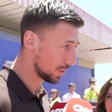 Lenglet na chegada a Lisboa
