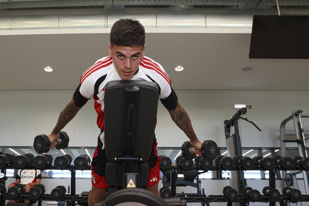 Barrenechea a trabalhar no ginásio - Foto: Benfica