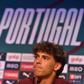 João Félix foi o porta-voz da equipa antes de mais um treino em Palm Beach - Foto Miguel Nunes