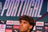João Félix foi o porta-voz da equipa antes de mais um treino em Palm Beach - Foto Miguel Nunes