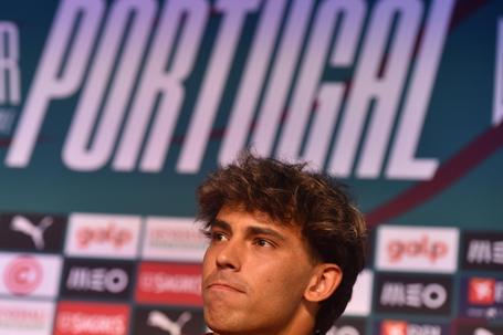 João Félix foi o porta-voz da equipa antes de mais um treino em Palm Beach - Foto Miguel Nunes