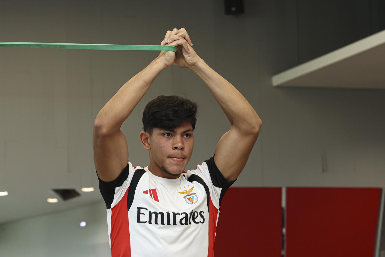 Gabriel Índio a trabalhar no ginásio - Foto: Benfica