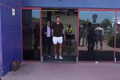 As imagens da chegada de Lenglet para reforçar o Benfica