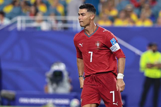 «Se calhar, Martínez não tem outra hipótese que não pôr Ronaldo a jogar»