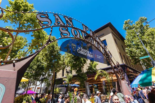 'Fan zone' na San Pedro Square, San José, Baía de São Francisco, Califórnia