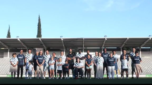 VÍDEO: Moreirense apresenta novos equipamentos sob o lema «Jogamos Juntos»