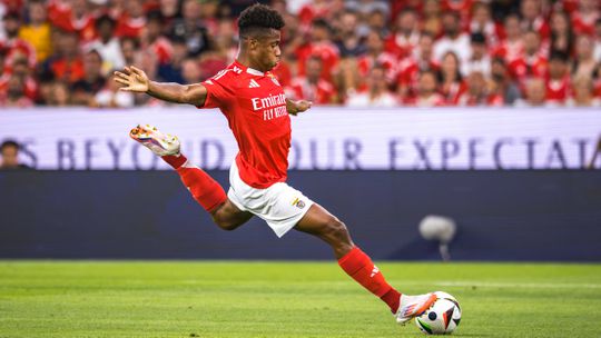 «Neres? Benfica não coloca de parte nenhum negócio, mas poderá ser arriscado»