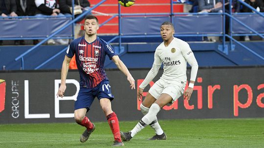 Mbappé vai comprar clube da Ligue 2