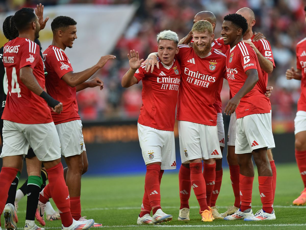 'Quinze minutos à Benfica' a origem da expressão Abola.pt