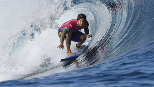 Gabriel Medina sofre lesão e perde temporada 2025 (vídeo)