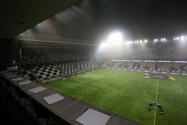 Futuro do Boavista joga-se esta terça-feira