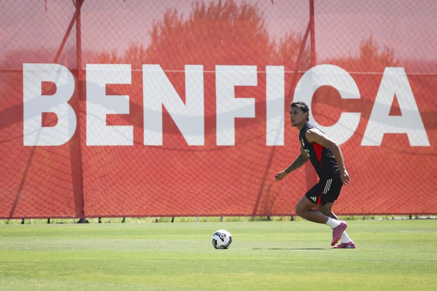 Richard Ríos no treino do Benfica (SL Benfica)